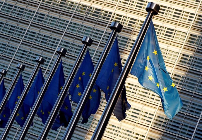 UE.- Los 28 discuten aplazar a octubre el inicio de las negociaciones de adhesión con Macedonia y Albania 