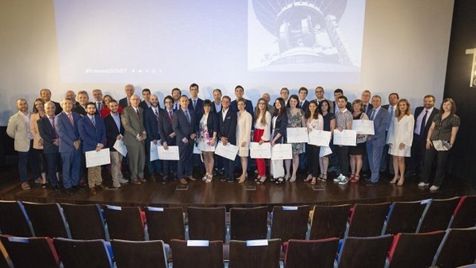 UNA ALUMNA DE LA UA GANA EL PREMIO HISDESAT AL MEJOR TRABAJO FIN DE MÁSTER EN SERVICIOS SATELITALES GUBERNAMENTALES