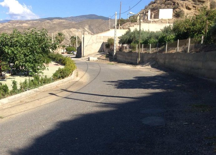 SaboresAlmería.-Santa Cruz de Marchena renovará su calle Granada con una aportación de 80.000 euros de Diputación