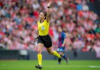 Los árbitros Sánchez Martínez y Marta Huerta de Aza ascienden a la categoría 'first' de la UEFA