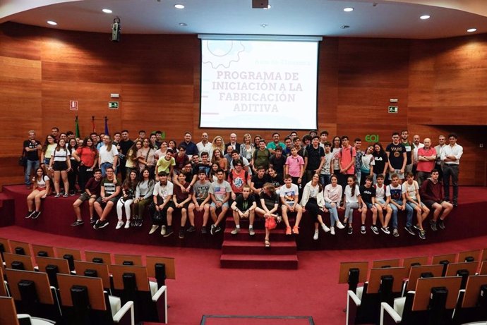 Sevilla.- Concluye con mil alumnos el curso de fabricación aditiva con impresoras 3D del Colegio de Ingenieros Técnicos