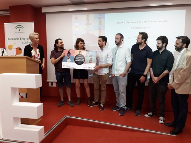Jaén.- Economía.- 'Moonlight Games' y 'Tunegocioenfotos.Com' ganan la fase provincial de los Premios Andalucía Emprende