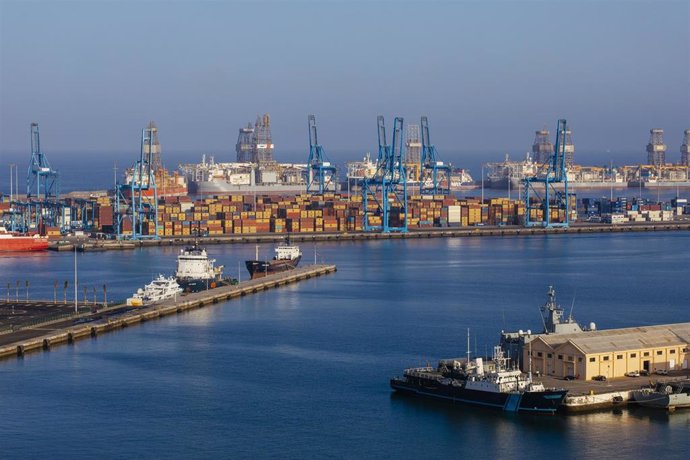 Cardona, "optimista" ante la "etapa positiva" del sector offshore en el Puerto de Las Palmas