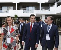 Moreno amplía un día su viaje oficial a Marruecos para reunirse en el presidente de la región de Tánger