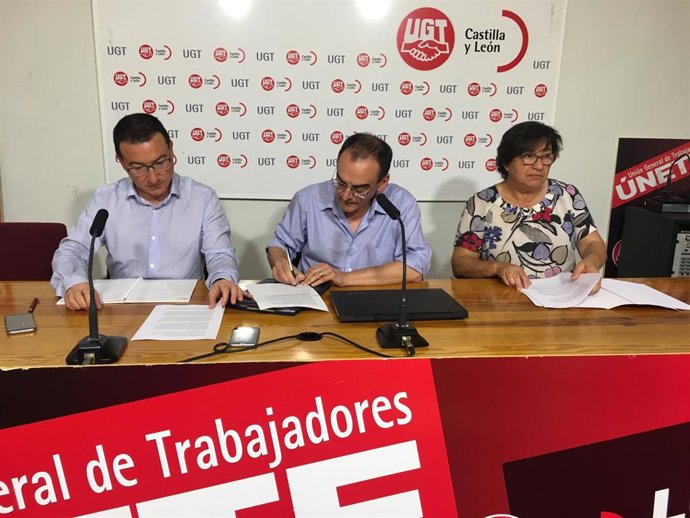 Incendios.- UGT, sobre el dispositivo de la Junta: "Si el fuego no tiene horario de funcionario, no lo podemos apagar"