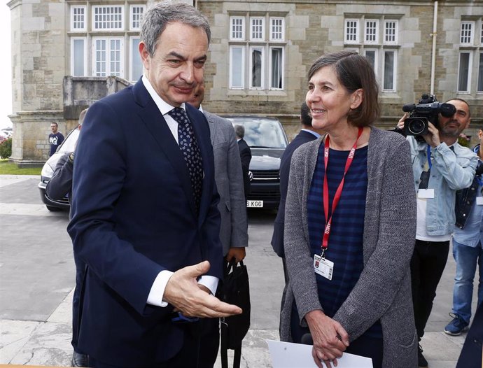 UIMP.- Zapatero destaca el "sentido de la responsabilidad" y la "vocación de trabajo" del Rey Felipe VI