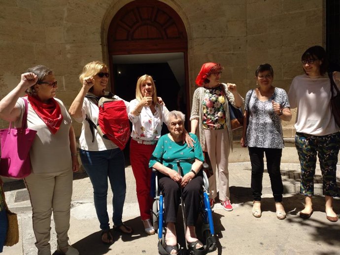Dos descendientes de víctimas del franquismo en Mallorca piden la apertura de la fosa de Manacor
