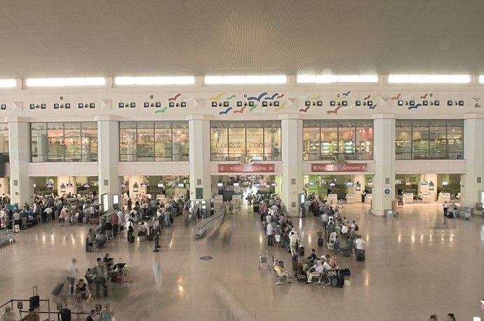 Los aeropuertos andaluces registran 11,42 millones de pasajeros hasta mayo, un 10% más