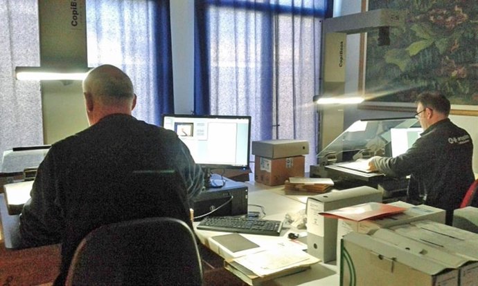 La Diputación de Barcelona digitaliza el fondo de 18 archivos municipales de Bergued y Bages