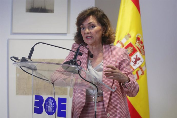 La vicepresidenta del Gobierno en funciones, Carmen Calvo, asiste a la presentación de la nueva web del BOE