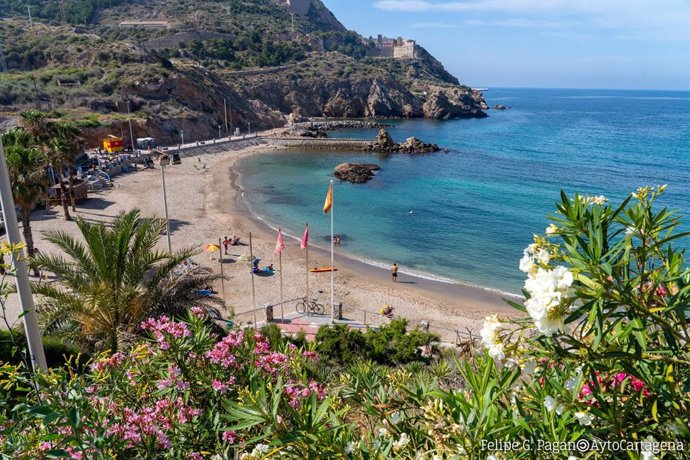 Cala Cortina compite por ser la mejor playa de España según los lectores de Condé Nast Traveler