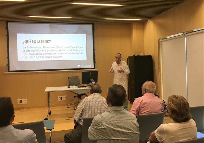 Córdoba.- El Hospital Quirónsalud promueve unos talleres para ayudar a los pacientes respiratorios