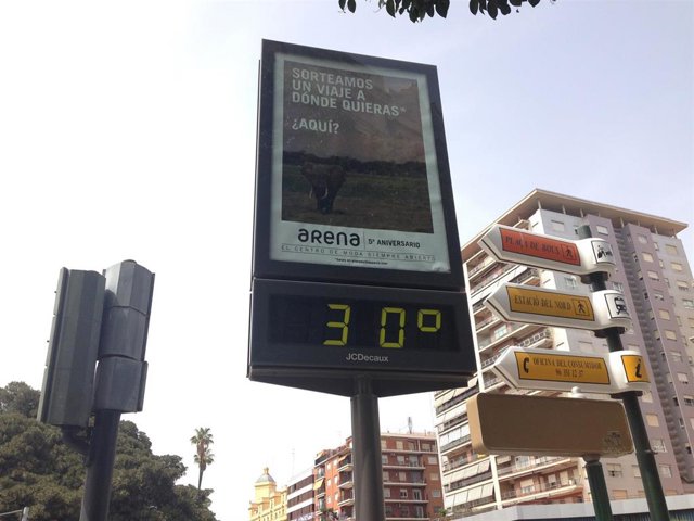 Nubes altas y máximas de 30º este jueves en la Comunitat Valenciana 