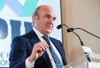 Guindos destaca la "excelente" actuación de Draghi al frente del BCE