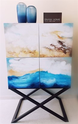 Málaga.- Estudio GED se alía con la moda, dibujos impresos y pintura al óleo en diseños personalizados de mobiliario