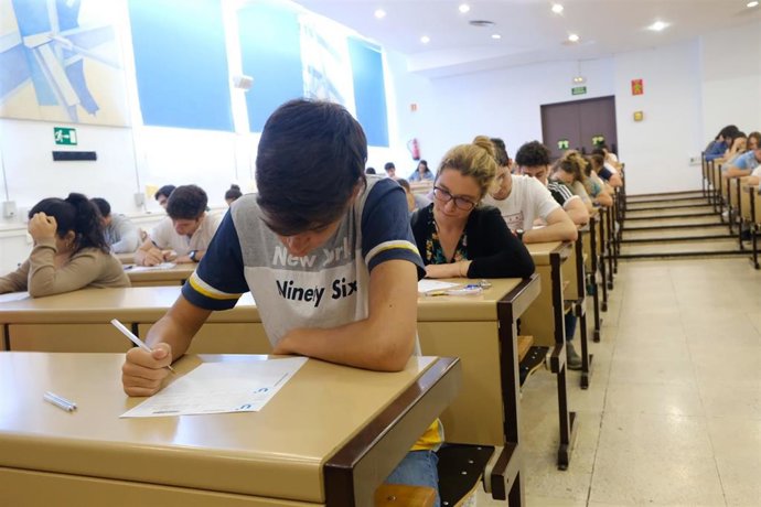 Sevilla.-Casi el 93% de los examinados en la US supera la Prueba de Acceso a la Universidad en la convocatoria ordinaria