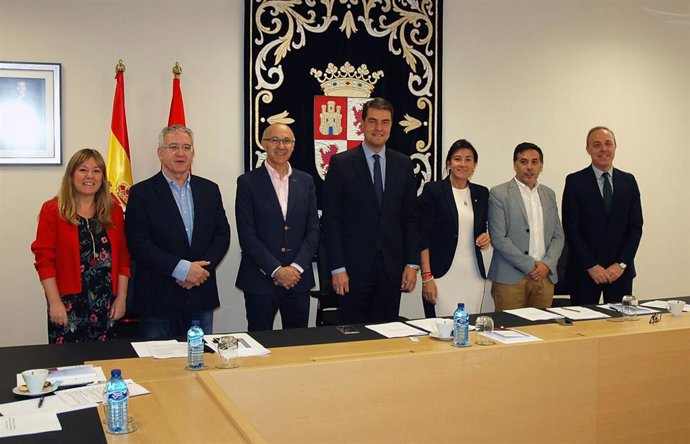 La Mesa de la Diputación Permanente de las Cortes cierra la IX Legislatura