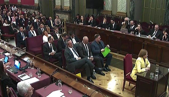 Prisiones comunica al Supremo la petición de los presos de esperar la sentencia en cárceles catalanas-. Firma: ANAM/PA