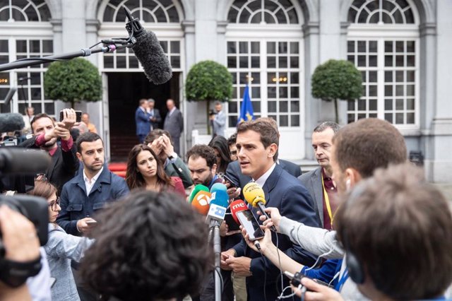 Rivera, sobre las críticas de Valls: "Estoy muy tranquilo de no haber apoyado a Colau"