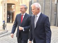 Azcón pide que se elija al Gobierno de Aragón cuanto antes para trabajar "en los problemas de los ciudadanos"