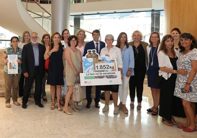 La Diputación de Barcelona entrega al Banc dels Aliments 1.852 kilos de productos