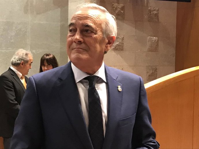 AMPL.- Sada emplaza a defender el autogobierno y luchar contra la violencia machista tras constituirse las Cortes