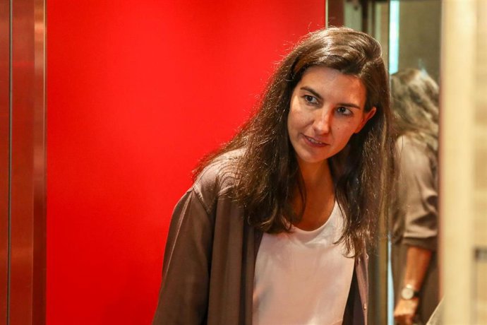 Representantes de diversos partidos políticos se dan cita en la Asamblea de Madrid días antes de la constitución del Gobierno de la comunidad