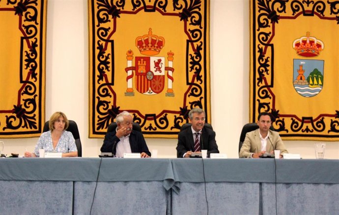 Málaga.- El Pleno de Estepona aprueba el funcionamiento de la Corporación y las asignaciones a los grupos