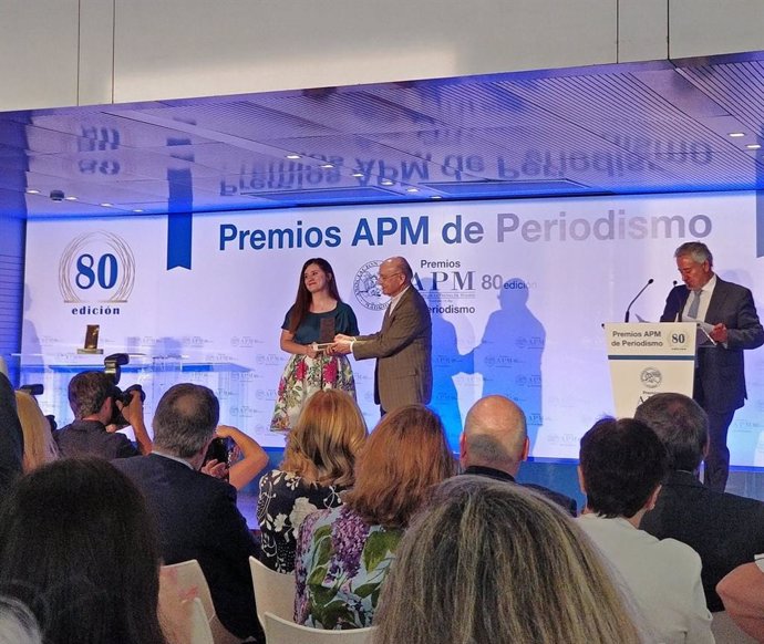 L'APM premia a la periodista d'Europa Press Blanca Pou per defensar el dret al secret professional