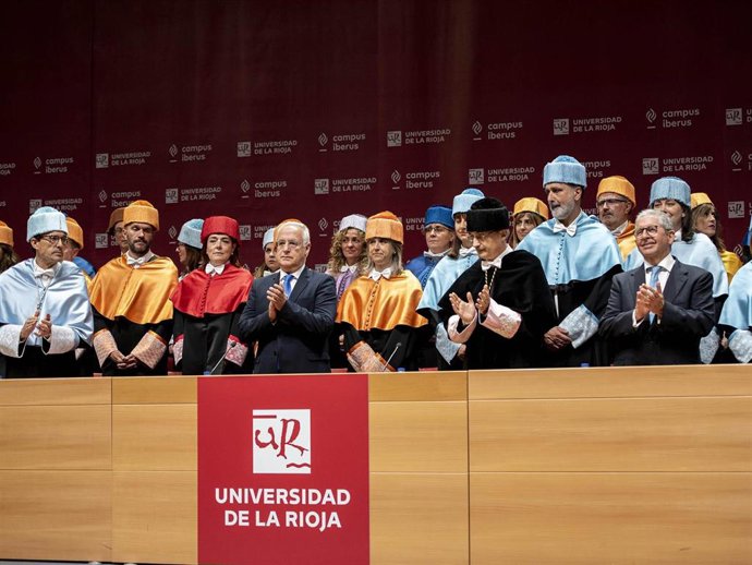 Clausura graduación UR