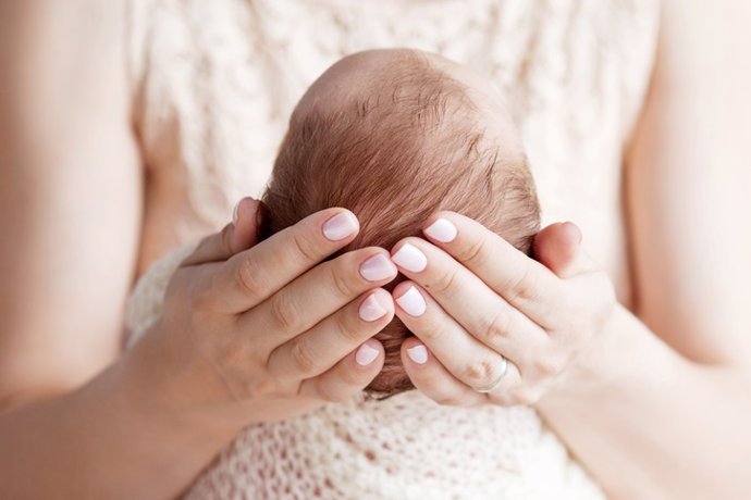 Conoce la plagiocefalia postural en los bebés o cabeza deformada: ¿Hay que preocuparse?