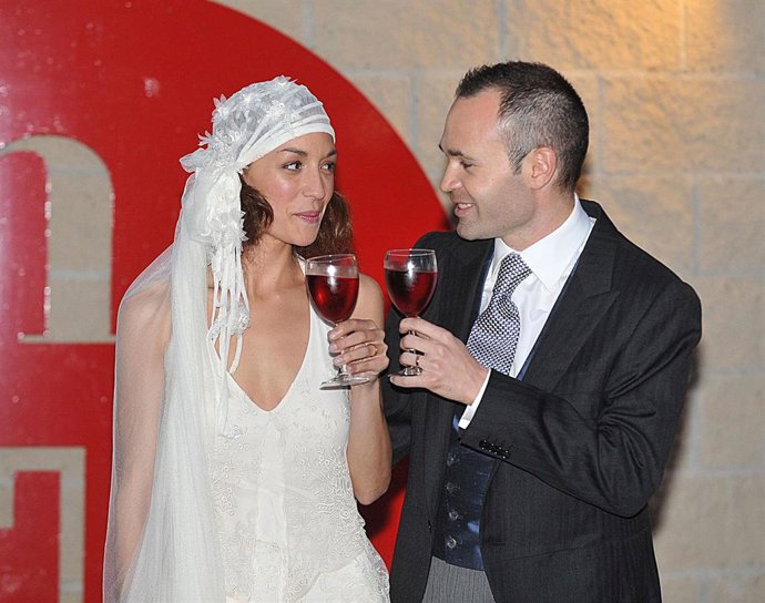 Andrés Iniesta y Anna Ortiz sorprenden con su cuarto hijo, Romeo