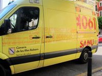 Ferit un home de 43 anys després de precipitar-se des d'una altura de cinc metres a Eivissa