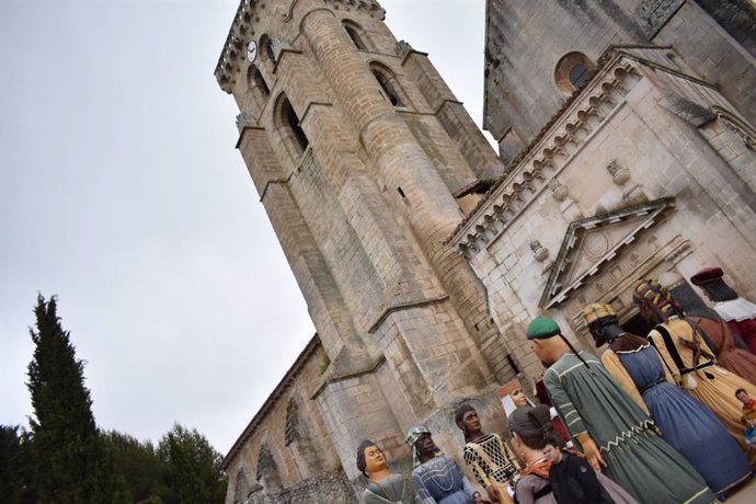'El Curpillos' Reúne A Miles De Personas En "La Fiesta Más Burgalesa" En Torno Al Real Monasterio De Las Huelgas