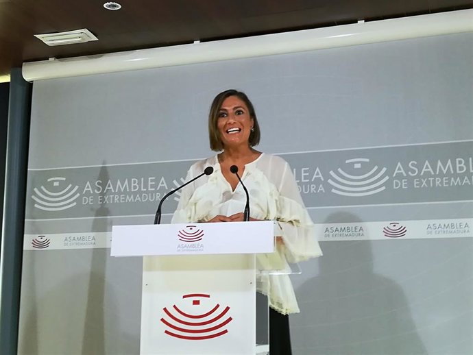 Lara Garlito en rueda de prensa