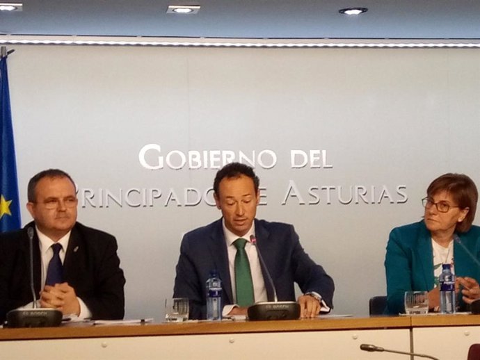 Isaac Pola, Guillermo Martínez y Pilar Varela