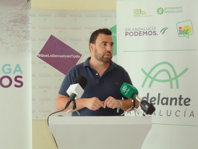 El coordinador provincial de Podemos, Alejandro Serrato, informa sobre los planes de futuro de la formación en Málaga y Andalucía.