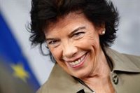 Celaá no cree que PP y C's esperen oferta de Sánchez para facilitar la investidura porque no han pedido nada