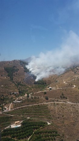 Declarado un incendio forestal en un paraje de Almuñécar