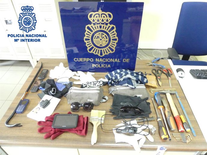 Efectos incautados a tres detenidas por robos en varios pisos