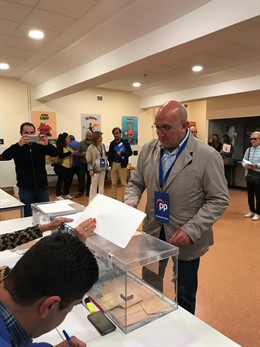 Jesús Julio Carnero