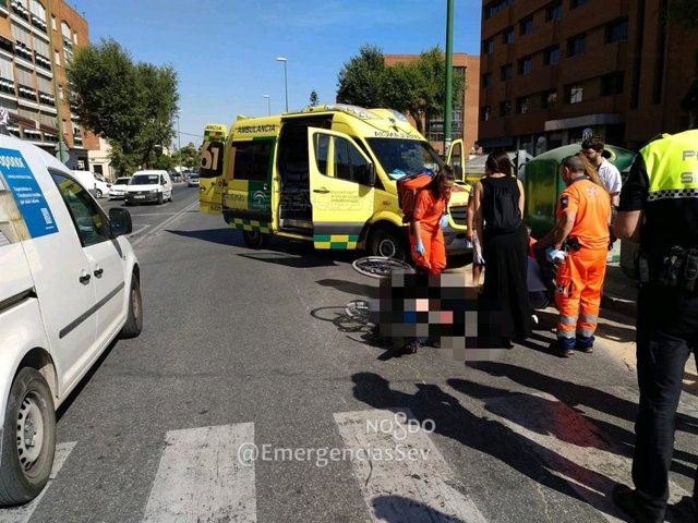 Atropello a un joven en silla de ruedas en Sevilla