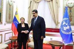 Maduro welcomes Bachelet in Caracas