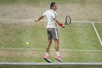 Federer buscará su décimo título en Halle ante el belga Goffin