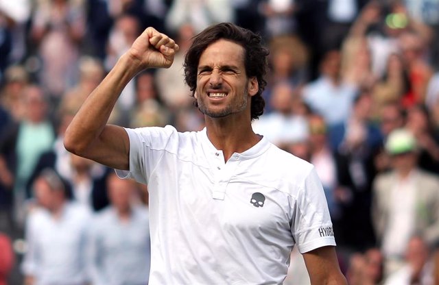 21 June 2019, England, London: Spanish tennis player Feliciano Lopez celebrates victory after defeating Croatia's Milos Raonic in their men's singles quarter-final match of the Queen's Club Championships tennis tournament, at the Queen's Club. Photo: Stev