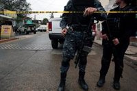 Dimite un mando de la Policía mexicana tras difundirse un vídeo con torturas en el caso Ayotzinapa