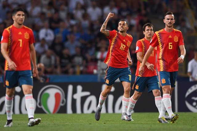 16 June 2019, Italy, Bologna: Spain's Dani Ceballos (2-L) celebrates scoring his side's first goal during the UEFA Under-21 EURO Group A soccer match between Italy and Spain at the Stadio Renato Dall'Ara. Photo: Massimo Paolone/Lapresse via ZUMA Press/dpa