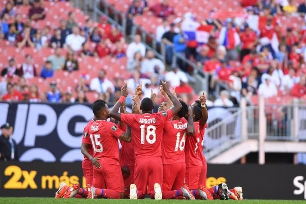 Panamá y EEUU alcanzan los cuartos de final de la Copa Oro