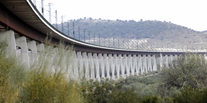 Línea AVE Antequera-Granada, viaducto de Archidona, el segundo más largo de la red de Alta Velocidad