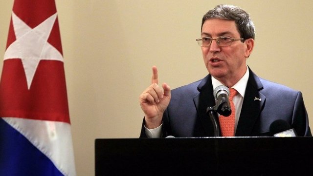    El Ministro de Relaciones Exteriores de Cuba, Bruno Rodríguez Parrilla, ha reiterado la propuesta del Gobierno cubano de dialogar con la administración del presidente de Estados Unidos, Donald Trump, en una entrevista concedida a 'TVE'